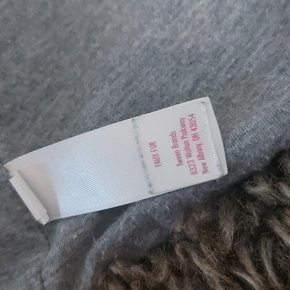 Justice faux fur vest sz 8/10 - Picture 5 of 9